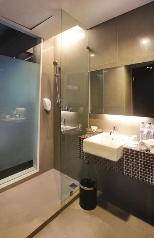 Cabin Hotel - photo 9
