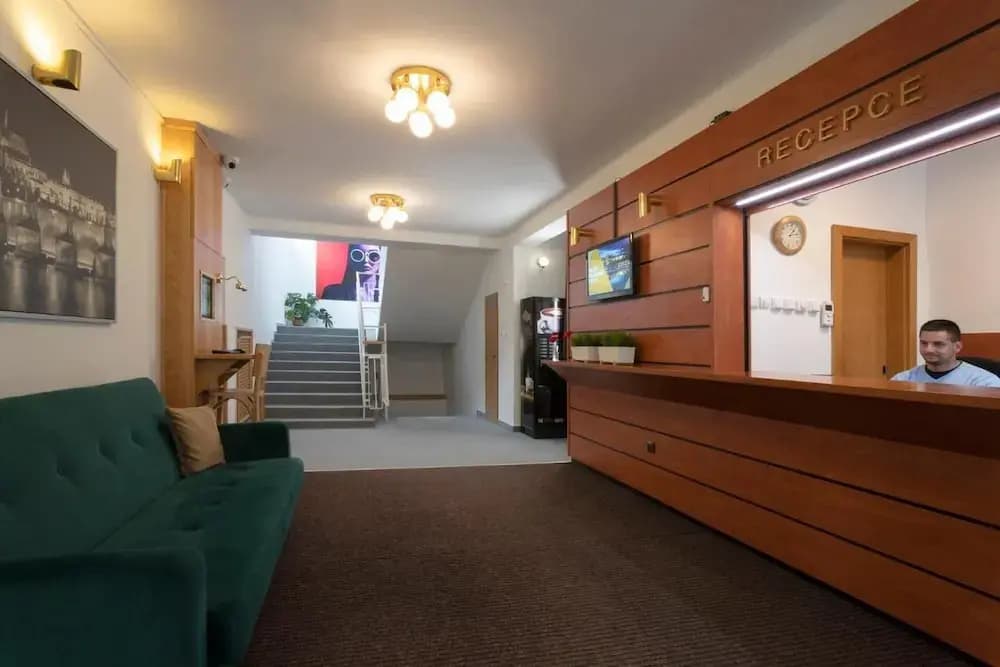 Atlas Hotel Garni - photo 2