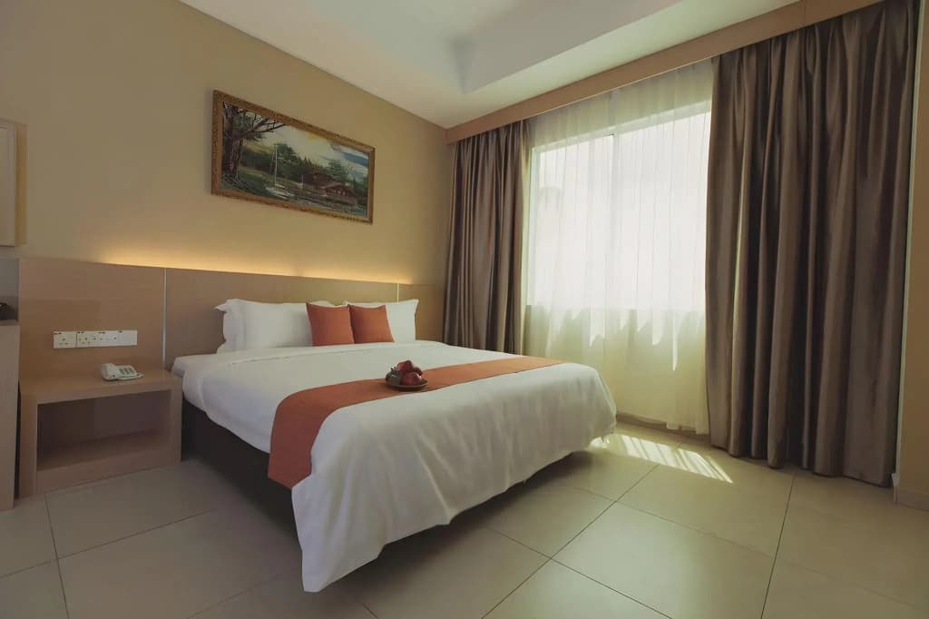Paragon Lutong Hotel - photo 12