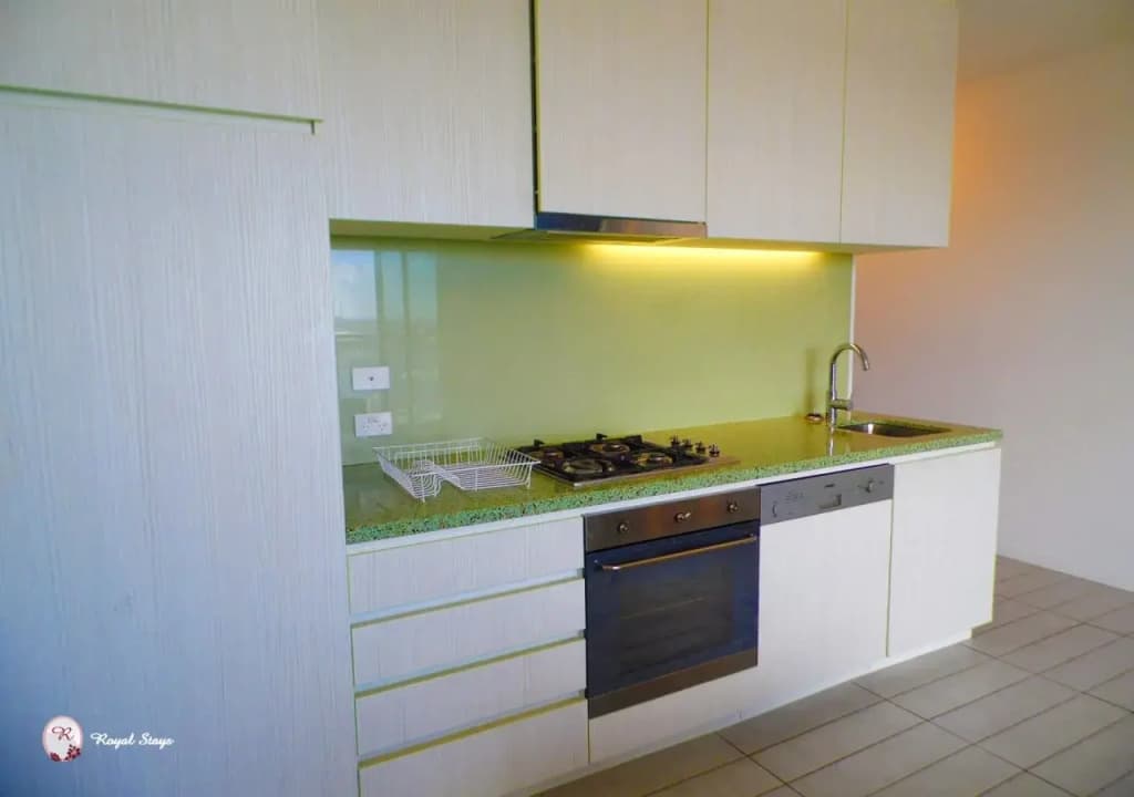 Lacrosse Docklands Tower - photo 14