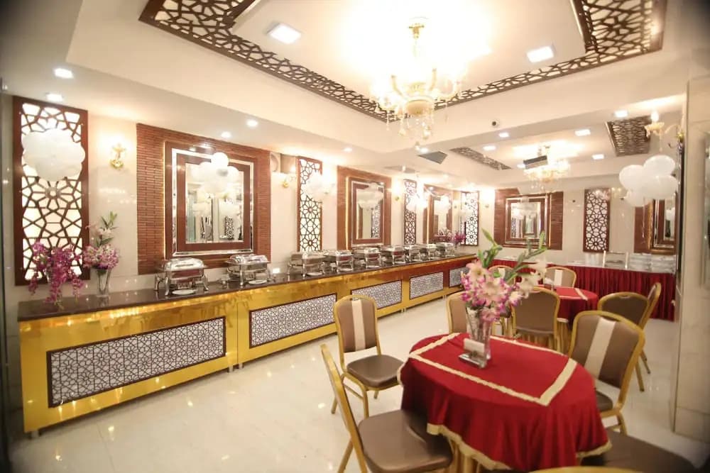 Hotel Welcome Palace Karol Bagh - photo 15