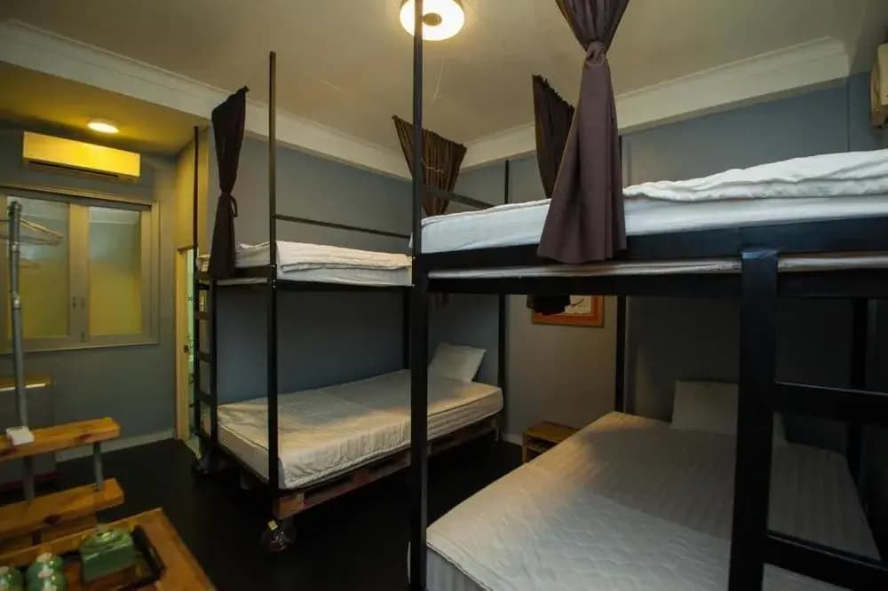 Full Moon - Hostel - photo 3