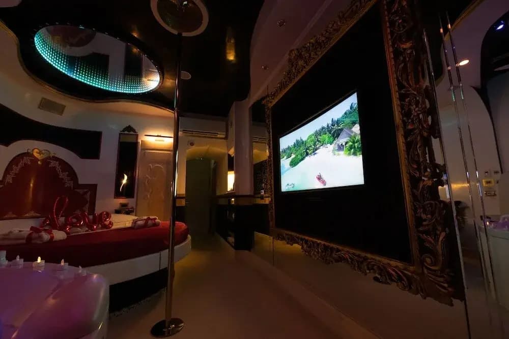 Erossuite - photo 24