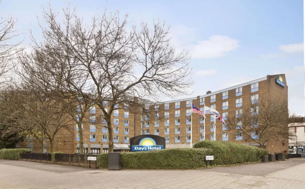 Waterloo Hub Hotel & Suites - photo 17