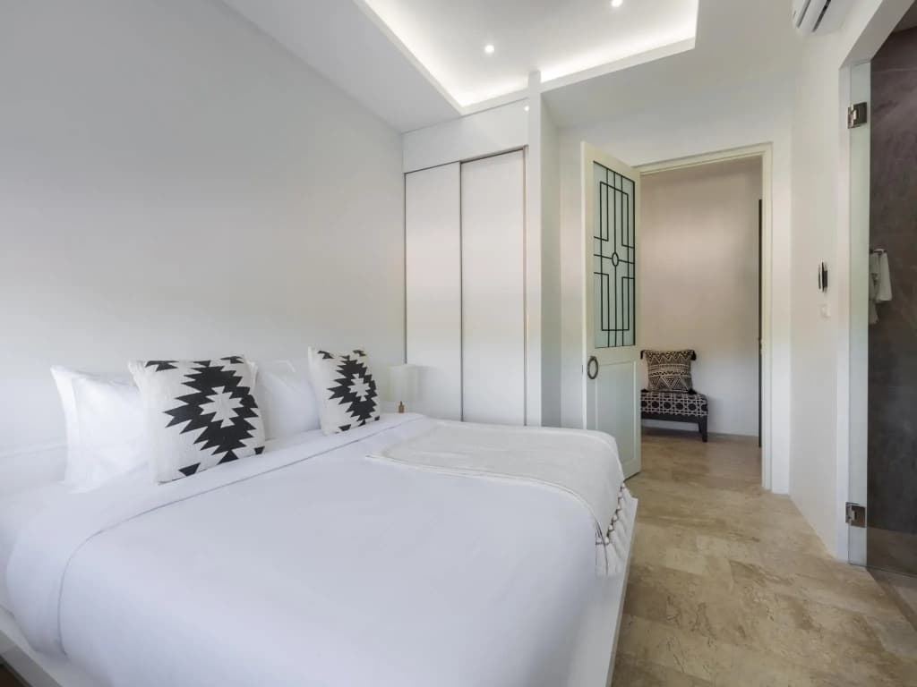 Skye Beach Hotel - photo 29