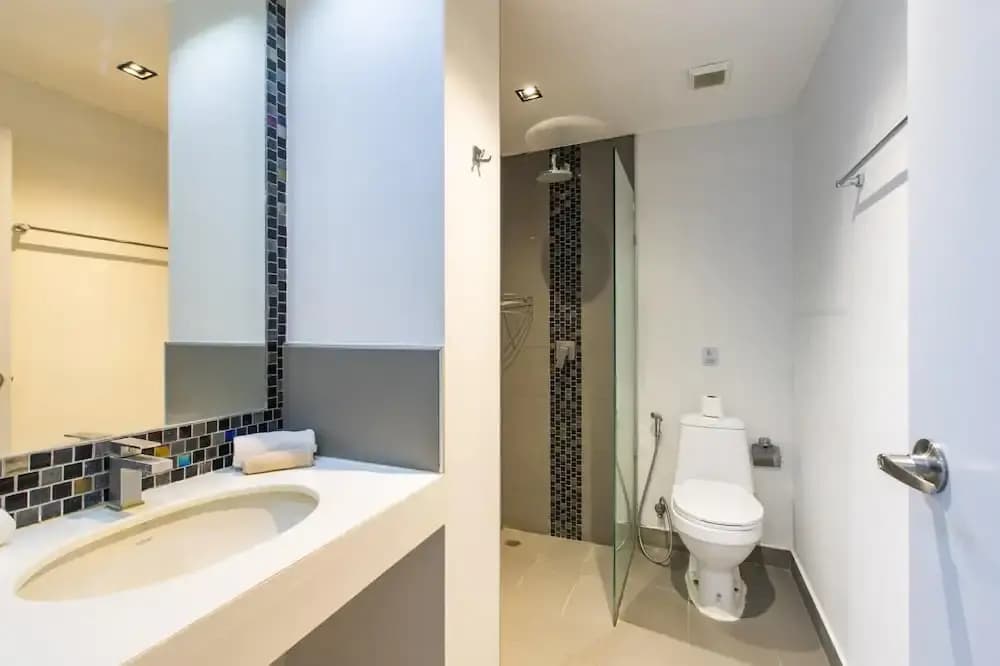 Modern Condo - 1BR T1-401 - photo 18