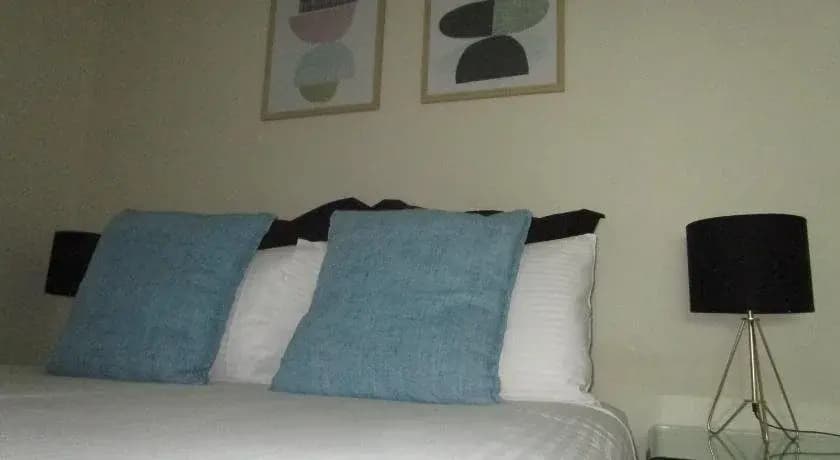 Harbour Escape Apartments - photo 5