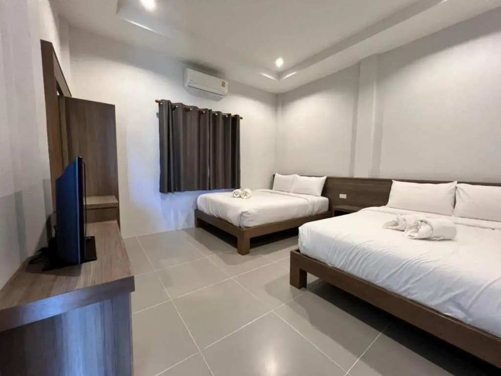 Mac's Bay Resort - photo 6