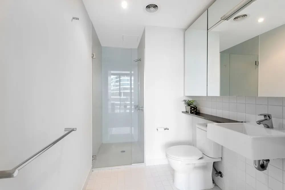 FARINA, 1BDR Docklands Apartment - photo 4
