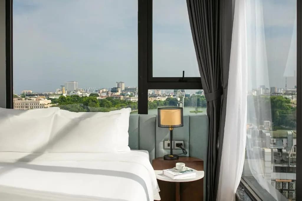 May De Ville Lakeside Hotel - photo 44