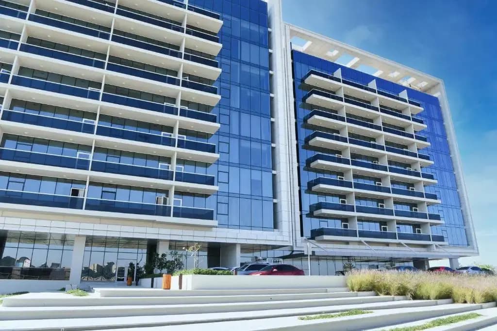 RH- Lovely 2 bedroom apartment, Lagoon View in Gateway Residences - photo 1