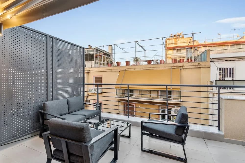 Limehome Athens Solonos City Center - photo 8