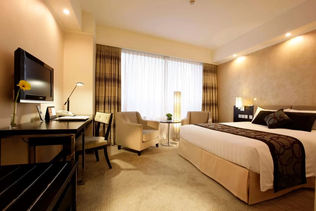 Gloucester Luk Kwok Hong Kong - photo 6