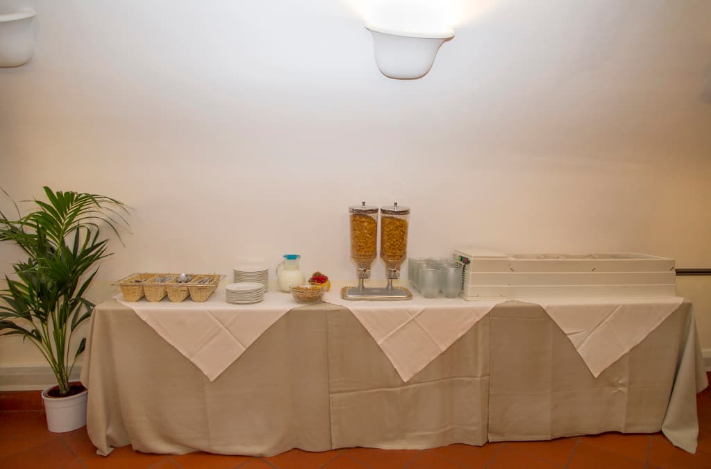 Hotel Domus Sessoriana - photo 15