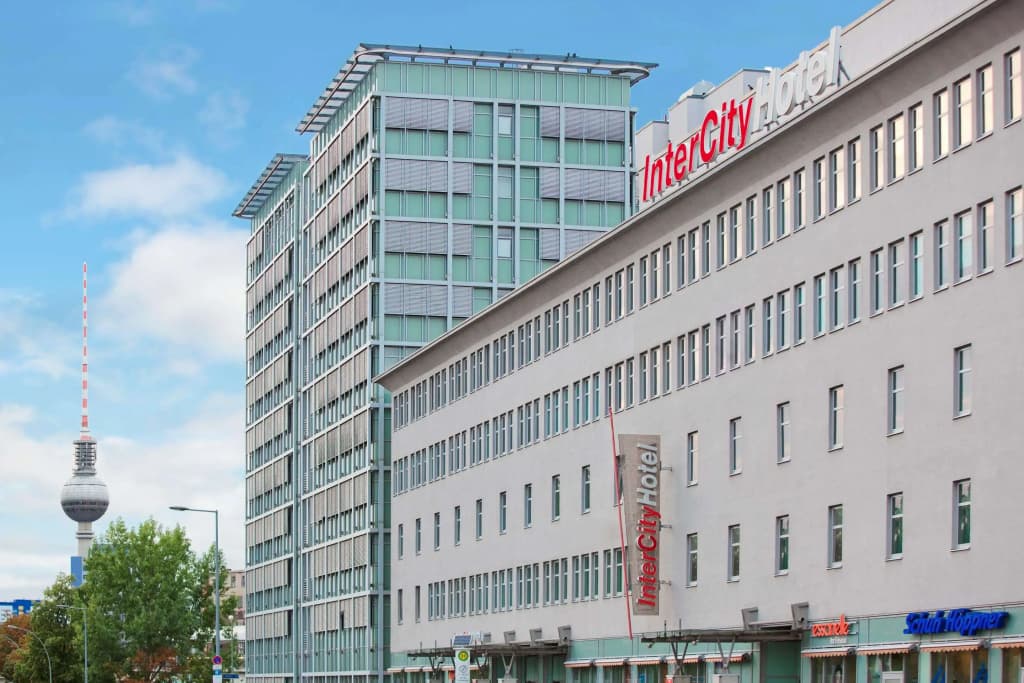 IntercityHotel Berlin Ostbahnhof - photo 1