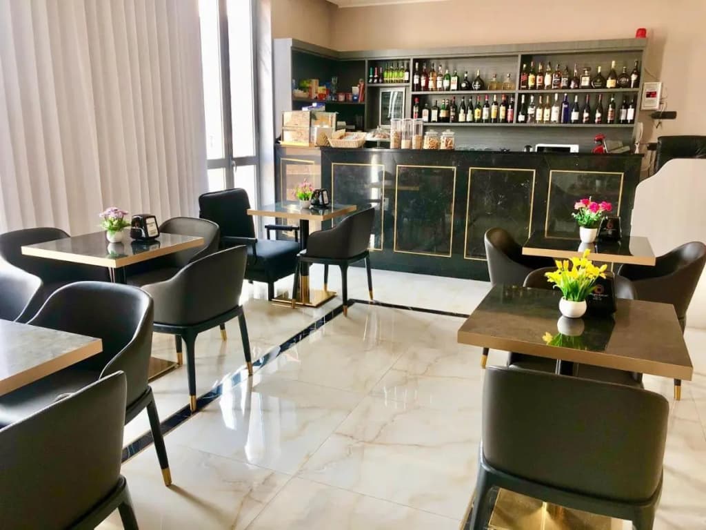 Folen Hotel - photo 1