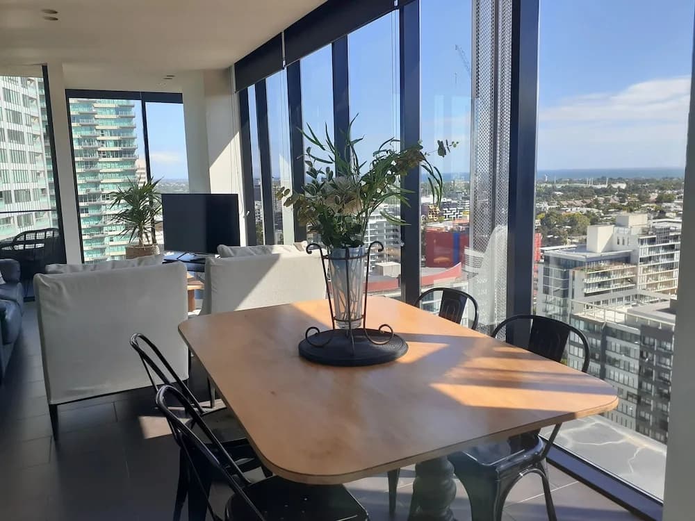 Top Floor Stunning Views - photo 11