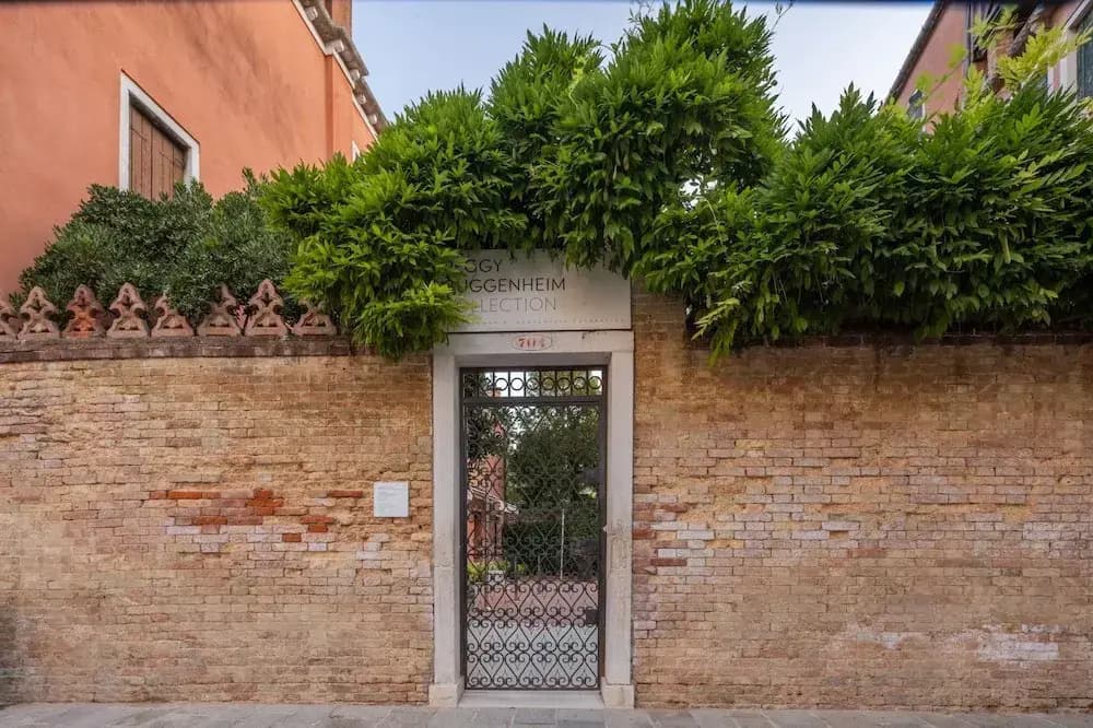 Accademia Apartments R&R - photo 1