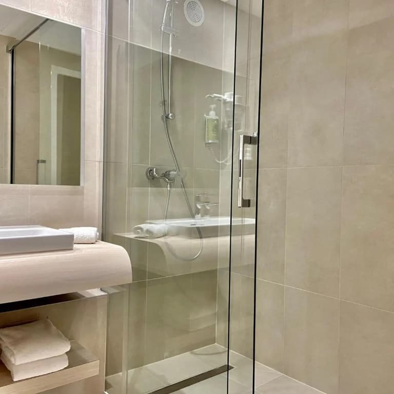 Hotel Central Saint Germain - photo 31
