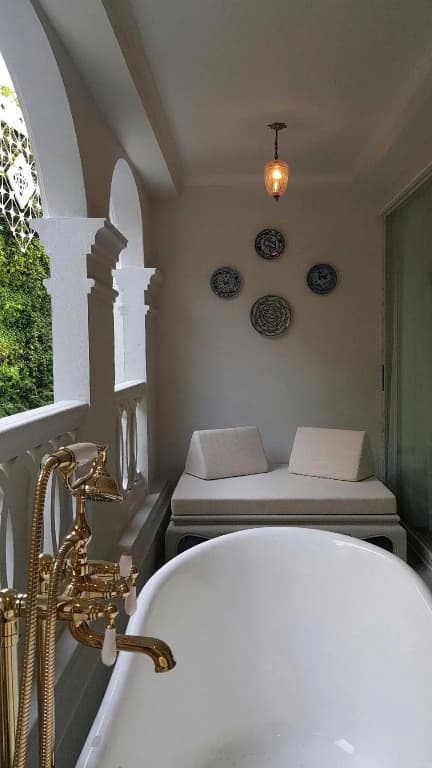 The Inside House - photo 9