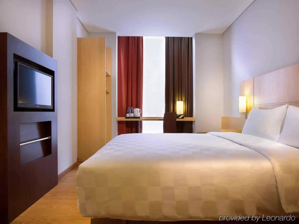 ibis Jakarta Senen - photo 4