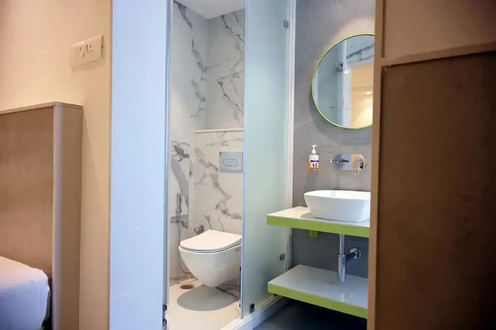 Hotel Le Roi Express Karol Bagh - photo 27