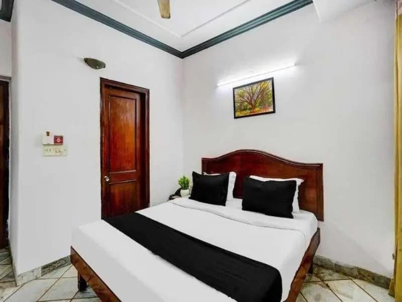 Roomshala 121 Hotel Classic - photo 22