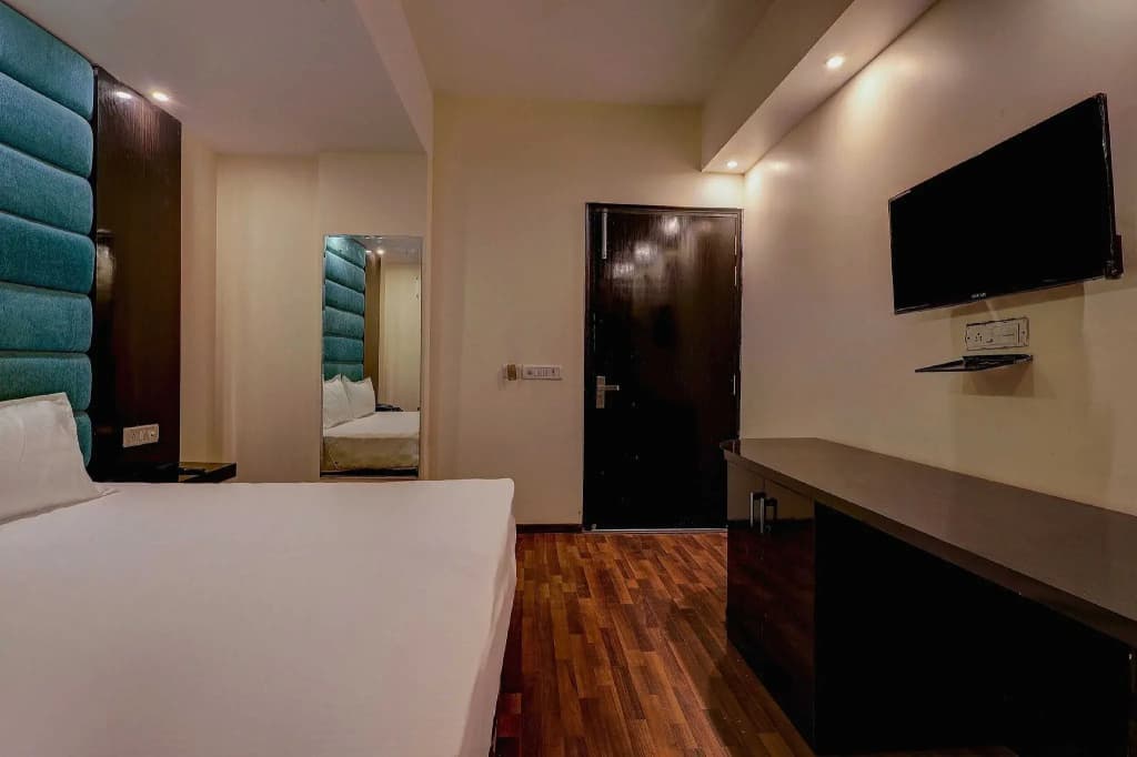 Hotel O Golden King - photo 26