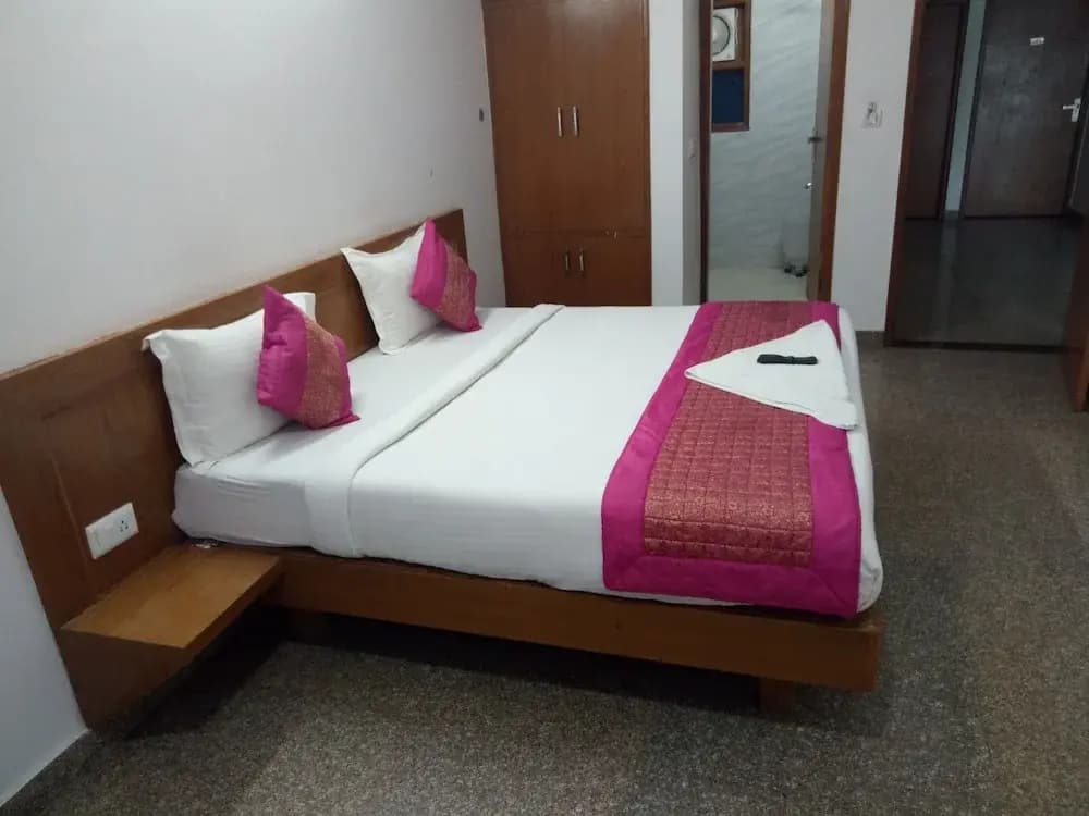 Hotel Lotus Delhi Airport - photo 2