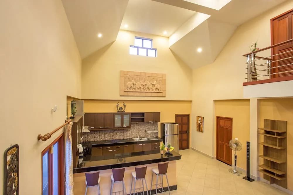 Blissful Villa Felicity with Ample Space - photo 31