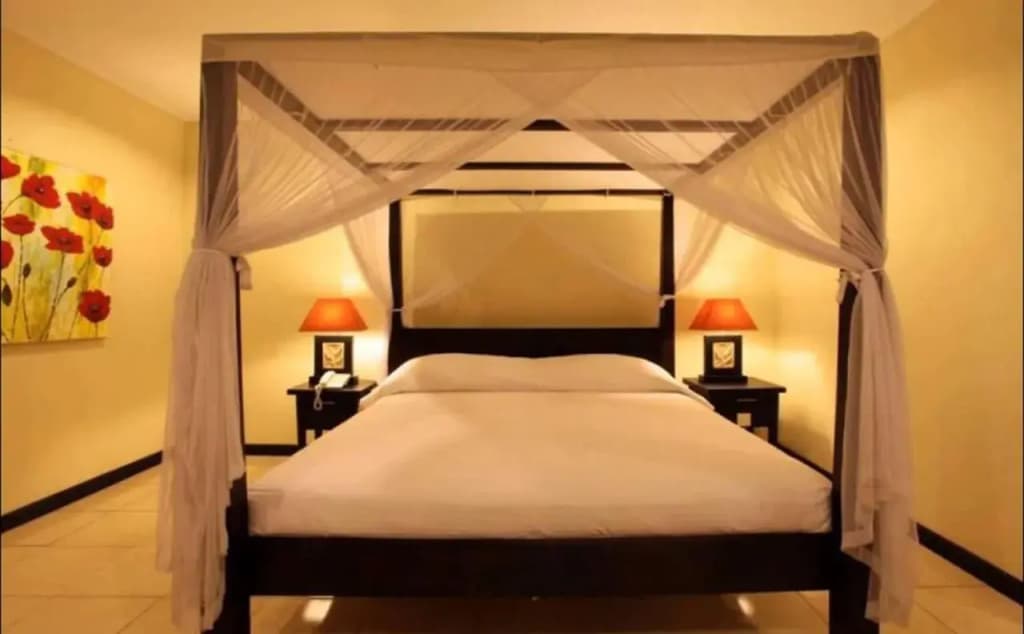 Hotel Intansari - photo 7