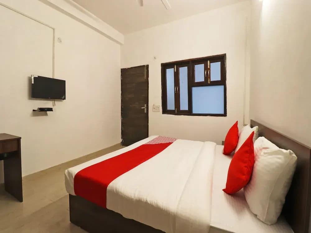 OYO Flagship 39677 Haiderpur Road - photo 5