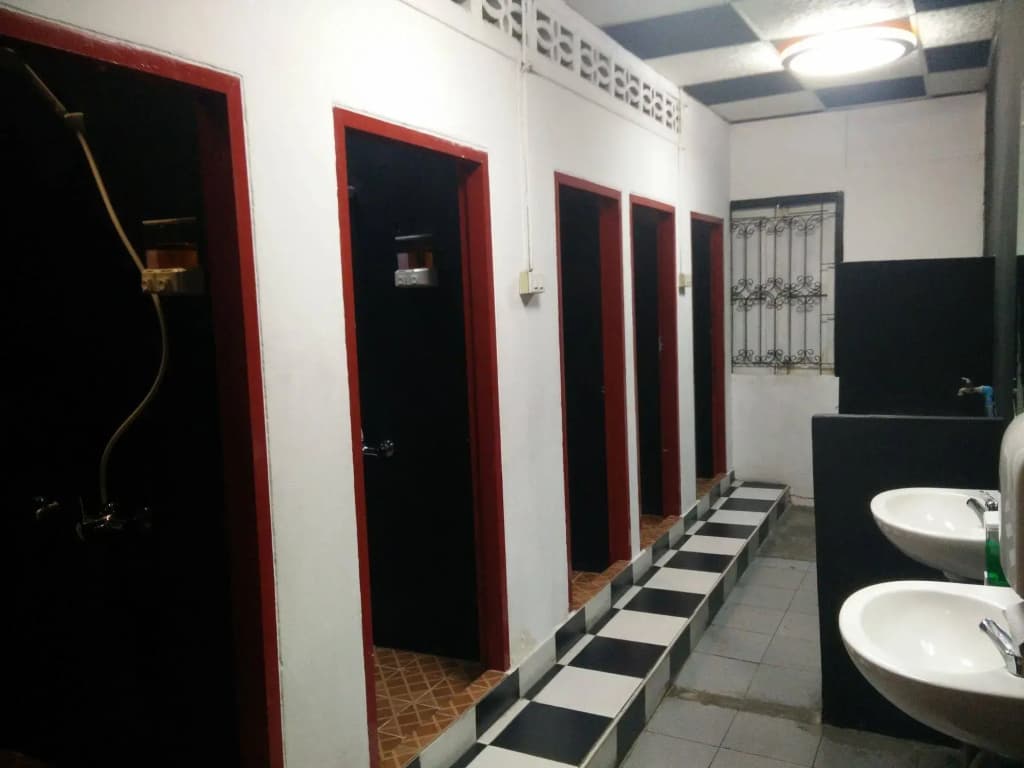 U Hostel Pratunam - photo 15