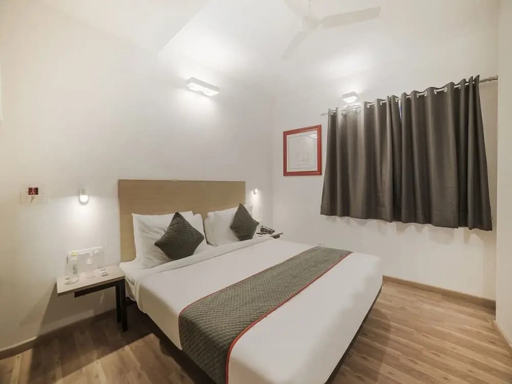 Oyo Townhouse 082 Chander Nagar Janakpuri - photo 4