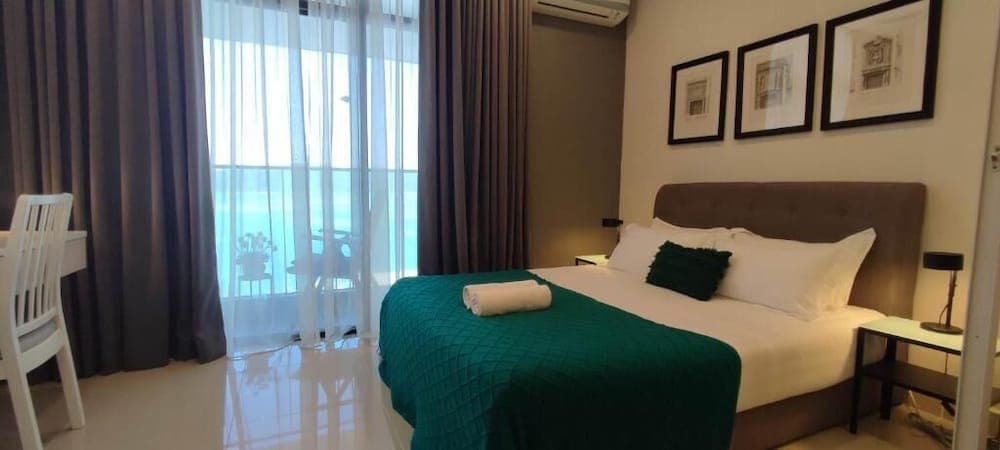 Seaview Bliss Studio - Tropical Elegance - photo 19