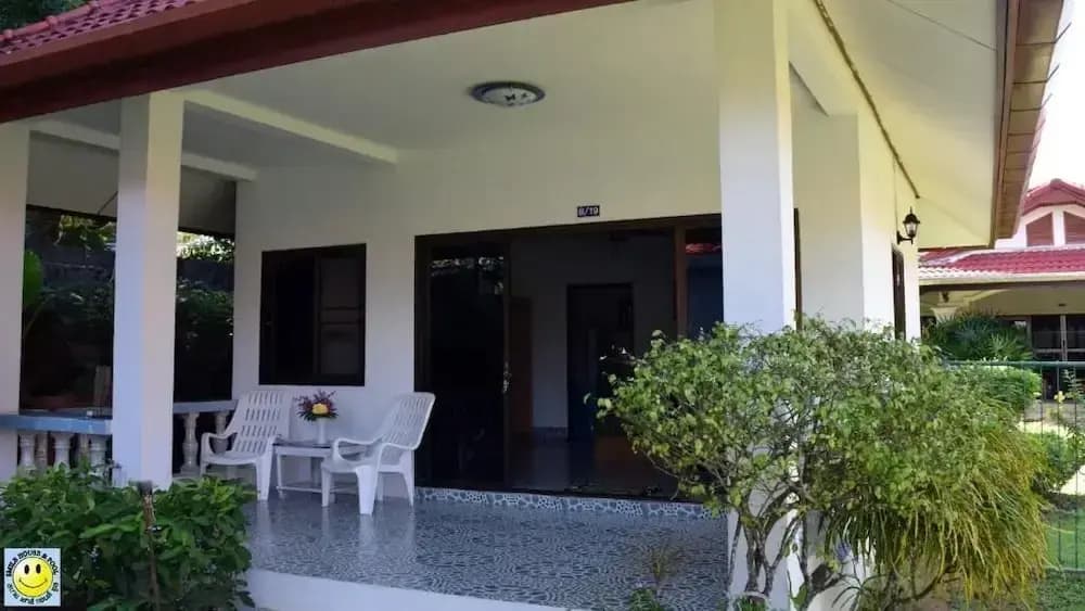 Smile House & Pool - photo 31