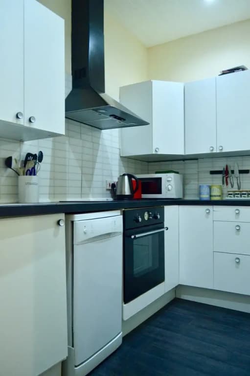 Flat in Stockbridge - photo 6