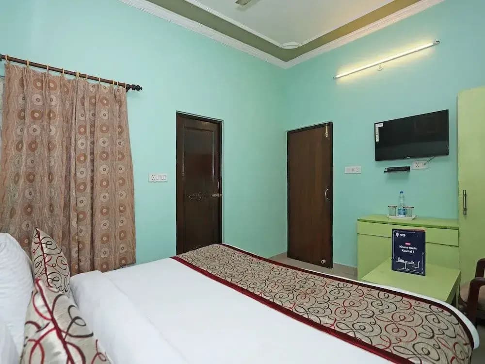 OYO 11312 Hotel Aero Capitol - photo 4