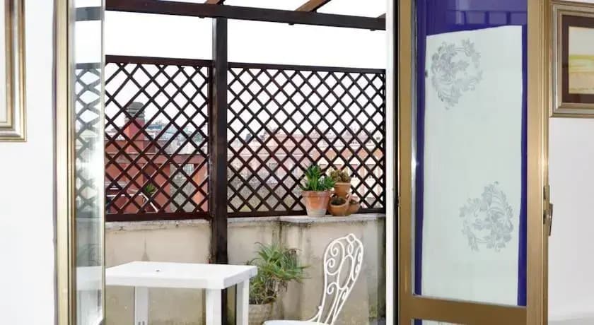 Villa Blanc Bed and Breakfast - photo 6