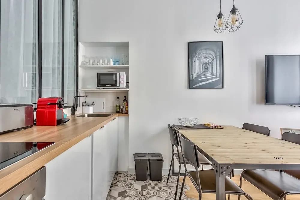 Superb 2 rooms flat near Bastille - photo 15