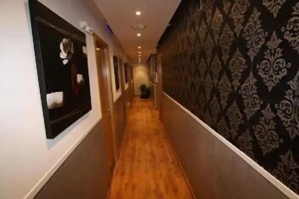 Hostal Noviciado - photo 12