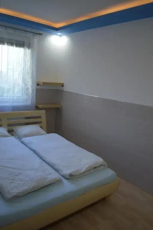 Telepes Apartman - photo 1
