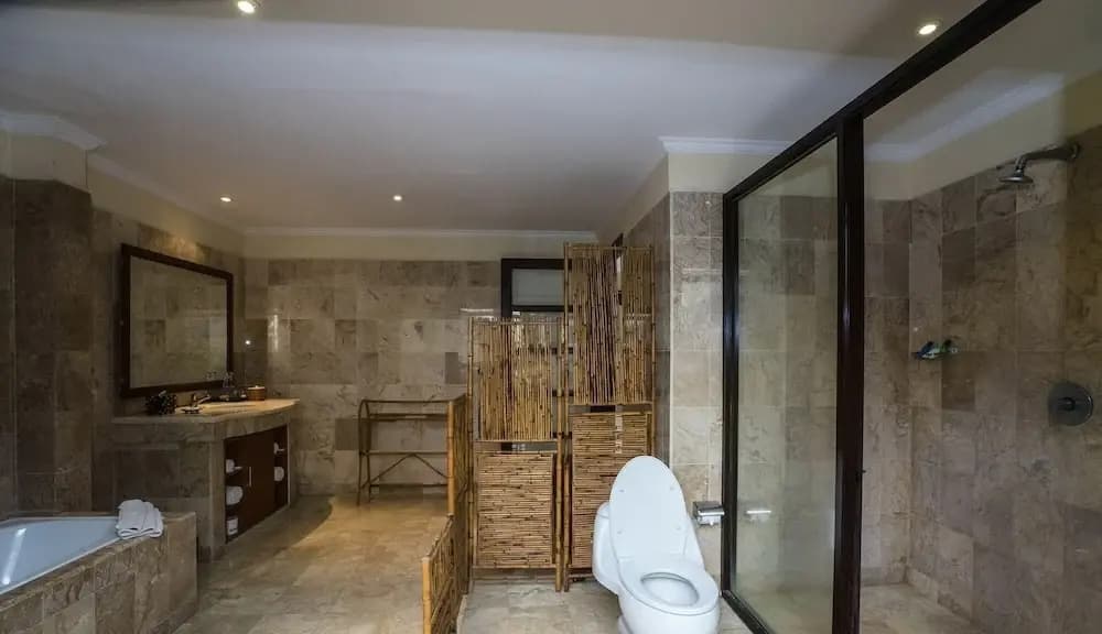 16 bedroom villa river side Legian - photo 8