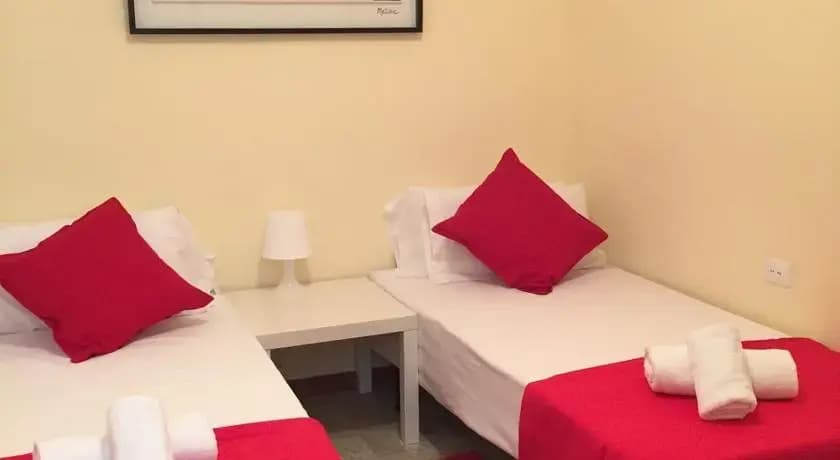 Suites4days Barcelona Paralel - photo 3