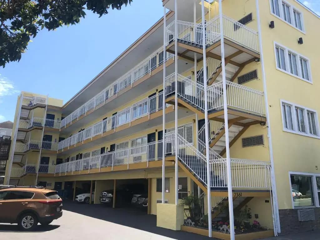Presidio Parkway Inn - photo 2