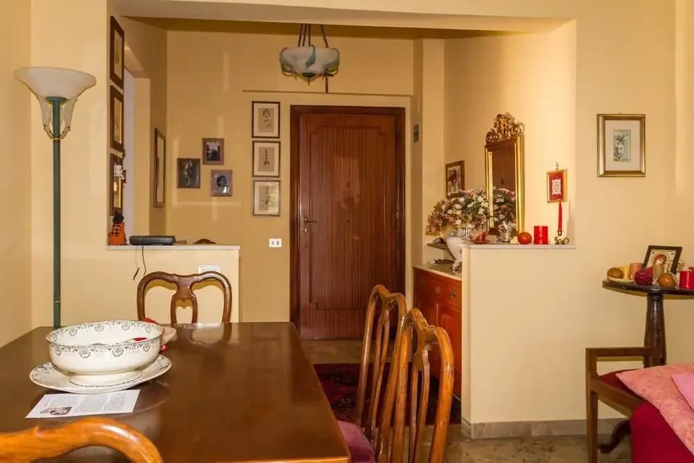 Train Station Flat 1 - photo 5