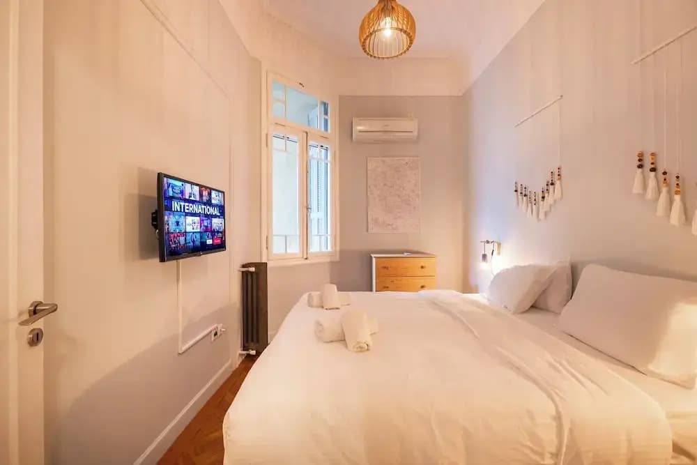 Historic 2BR Oasis in Kolonaki - photo 3