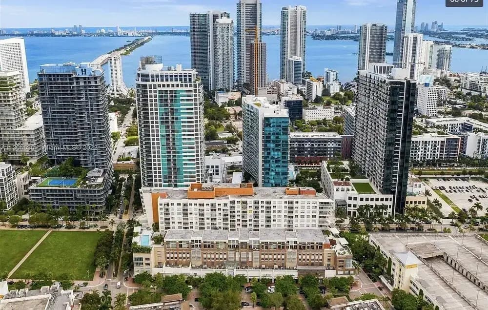 Midblock Miami - photo 22