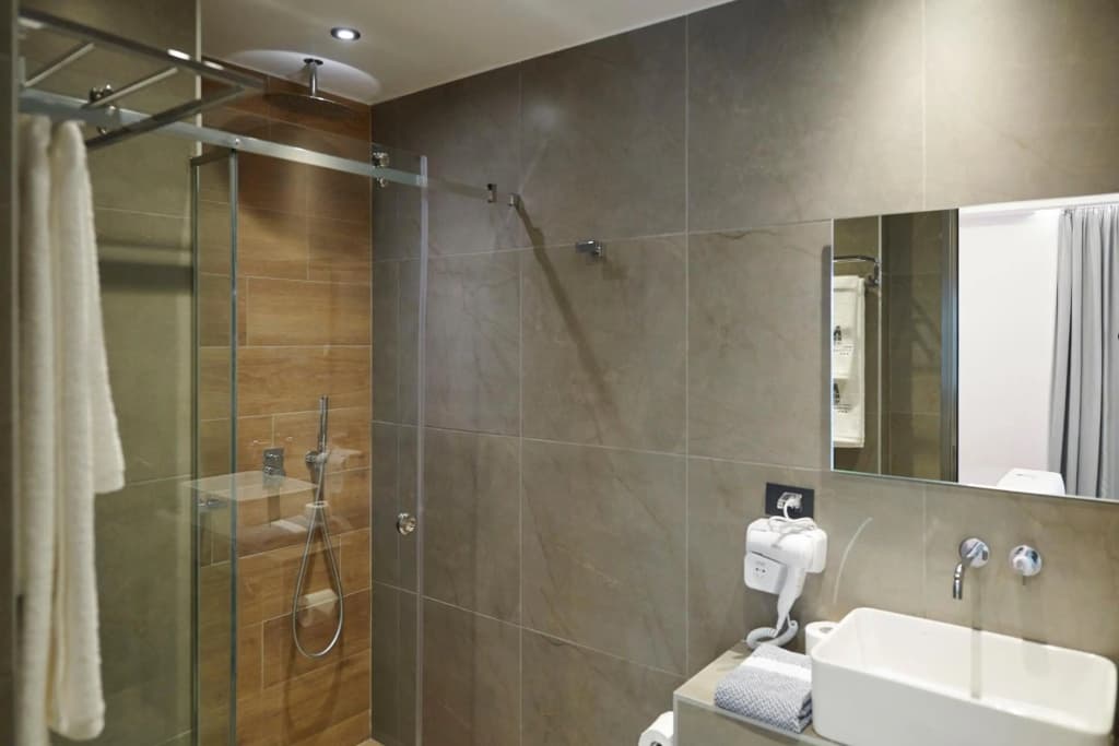 Meni Hotel - photo 8