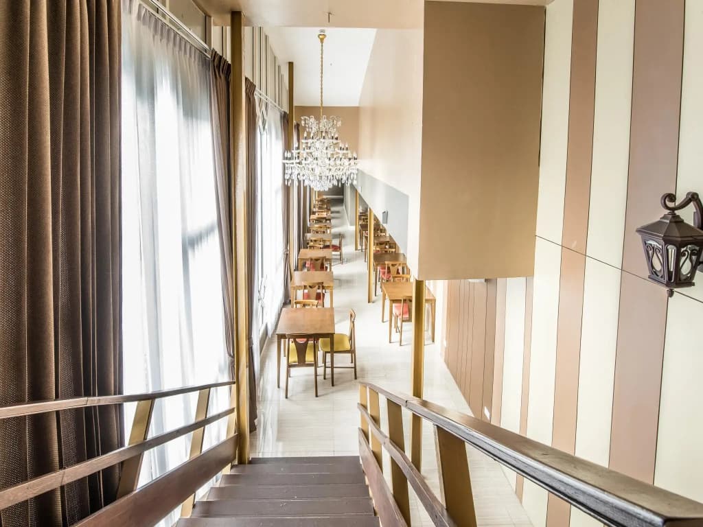 Beyond Suite Hotel - photo 12